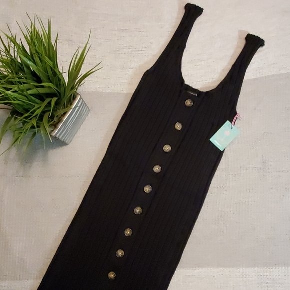 Forever 21 Dresses & Skirts - Sleeveless button front dress